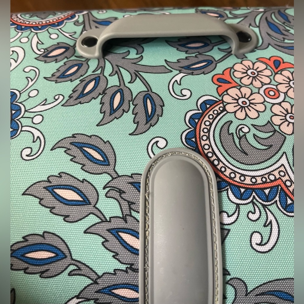 Vera Bradley Rolling Suitcase in RETIRED Fan Floral - Picture 10 of 13